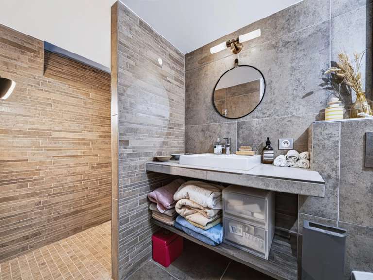 Appartement Paris 10e - 3 chambres - 148m²