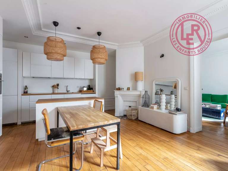 Appartement Paris 11e - 2 chambres - 70m²