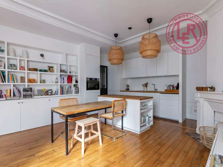 Appartement Paris 11e - 2 chambres - 70m²