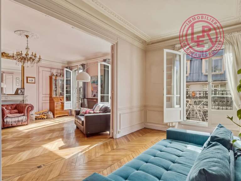 Appartement Paris 10e - 3 chambres - 130m²