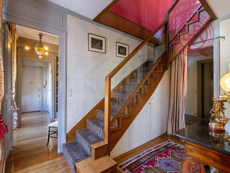 Appartement Paris 3e - 3 chambres - 120m²