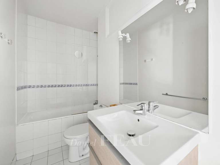 Appartement Paris 11e - 3 chambres - 80m²