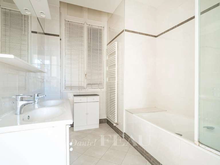 Appartement Paris 16e - 6 chambres - 375m²