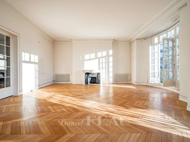 Appartement Paris 16e - 6 chambres - 375m²