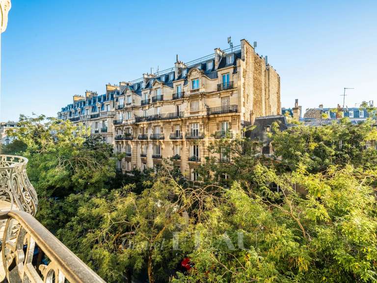 Appartement Paris 16e - 6 chambres - 375m²