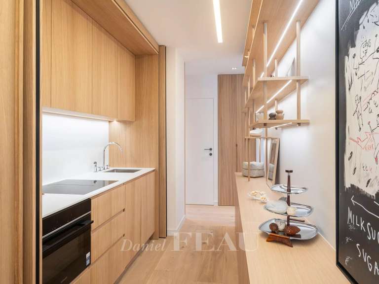 Appartement Paris 8e - 1 chambre - 80m²