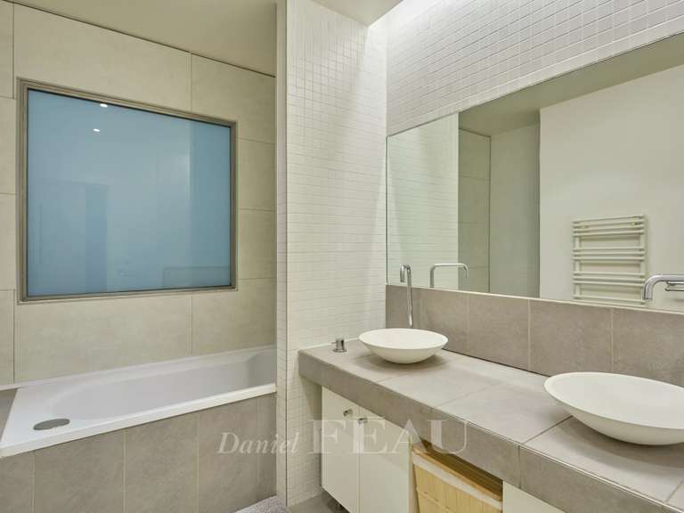 Appartement Paris 8e - 2 chambres - 86m²