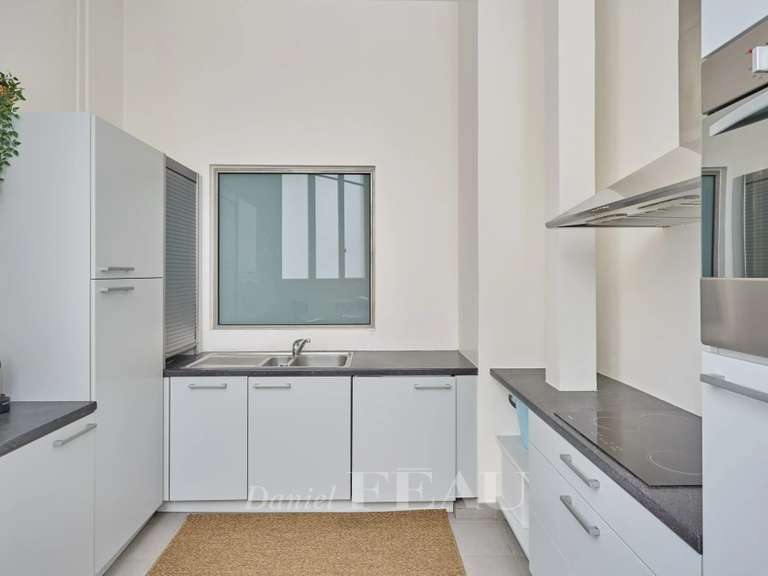 Appartement Paris 8e - 2 chambres - 86m²