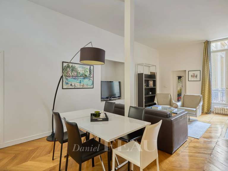 Appartement Paris 8e - 2 chambres - 86m²