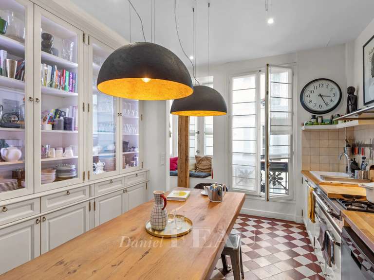 Appartement Paris 8e - 2 chambres - 123m²
