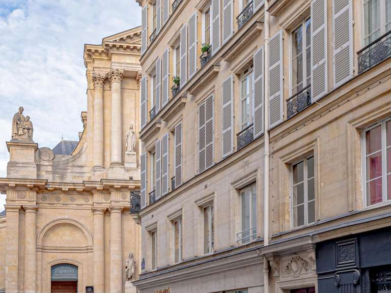 Appartement Paris 1er - 1 chambre - 47m²