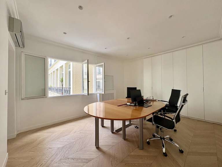 Appartement Paris 8e - 78m²