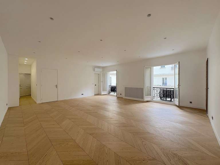 Appartement Paris 8e - 78m²