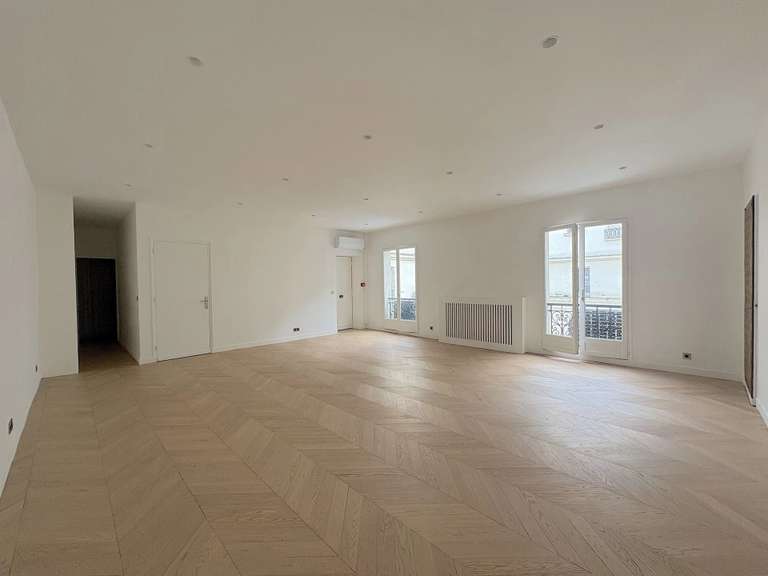 Appartement Paris 8e - 78m²