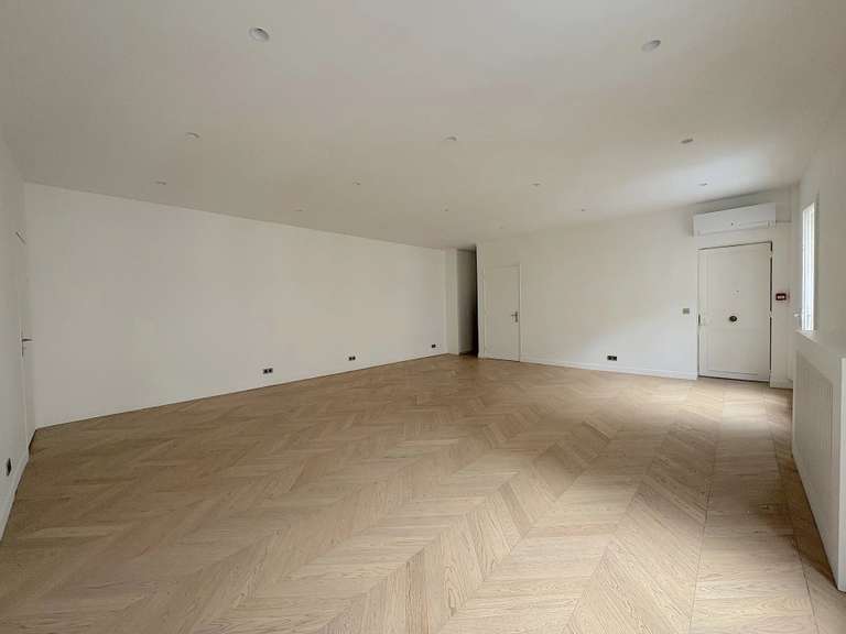 Appartement Paris 8e - 78m²