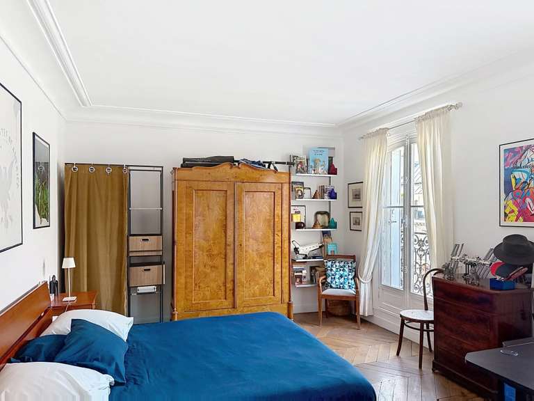 Appartement Paris 3e - 2 chambres - 74m²