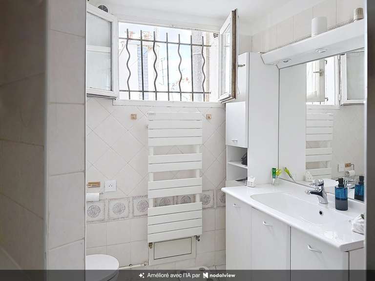 Appartement Paris 3e - 2 chambres - 74m²