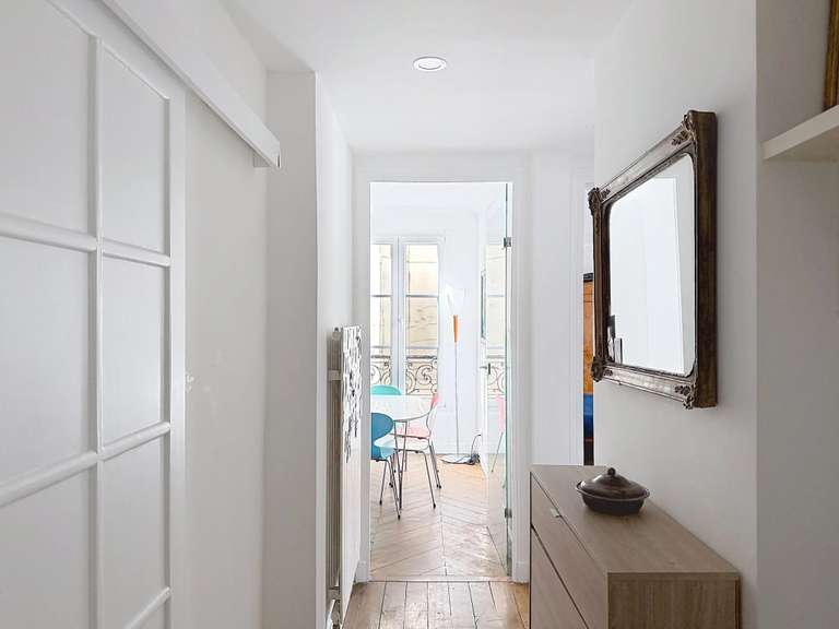 Appartement Paris 3e - 2 chambres - 74m²