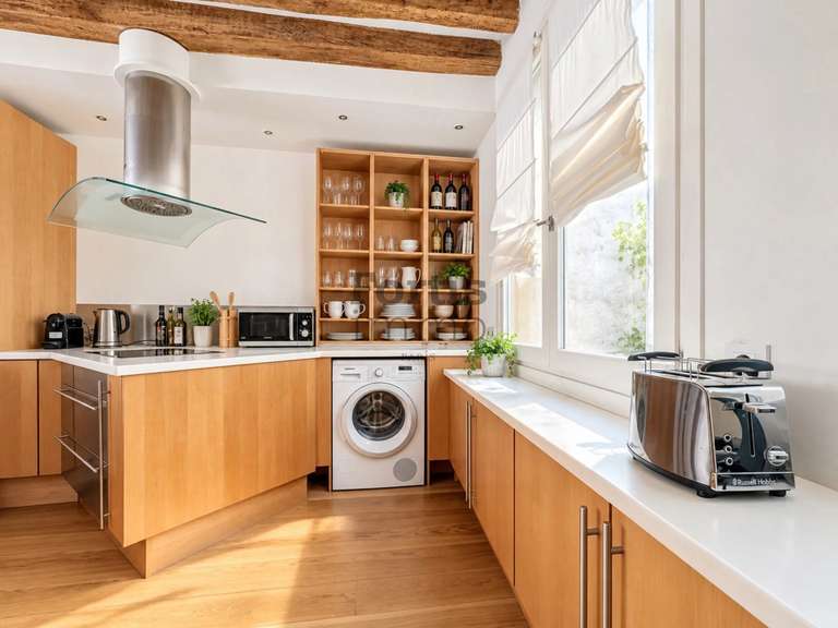 Appartement Paris 1er - 2 chambres - 99m²