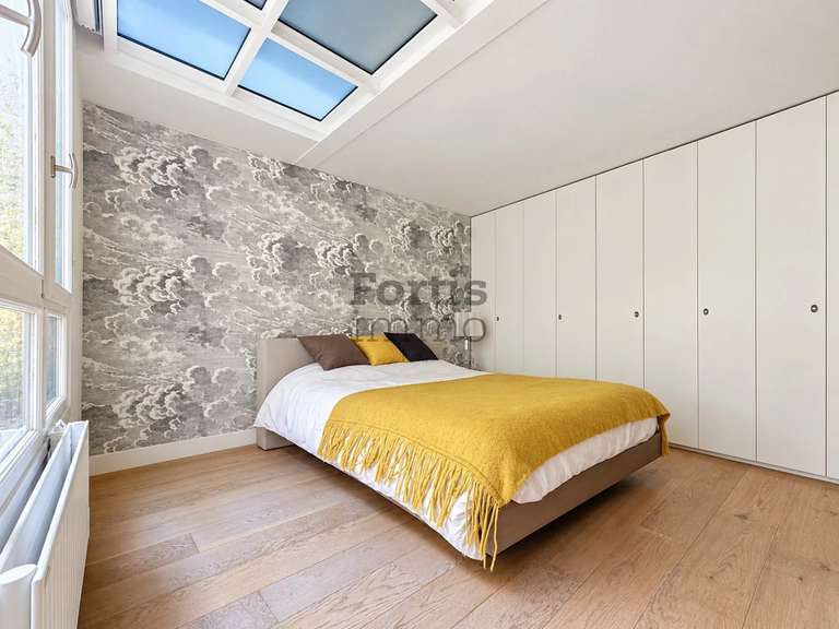 Appartement Paris 1er - 2 chambres - 99m²