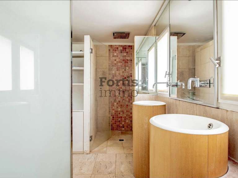 Appartement Paris 1er - 2 chambres - 99m²