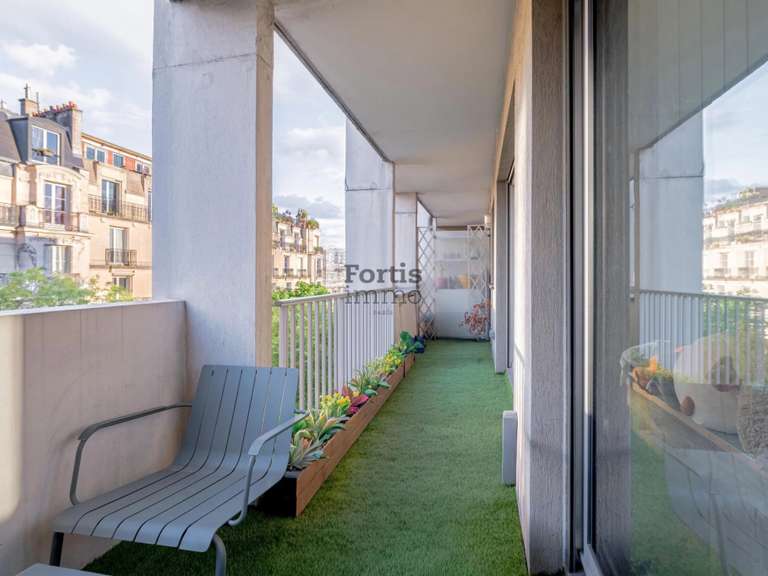 Appartement Paris 18e - 91m²