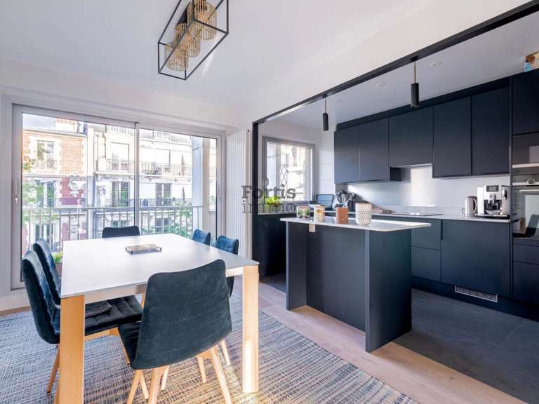 Appartement Paris 18e - 91m²