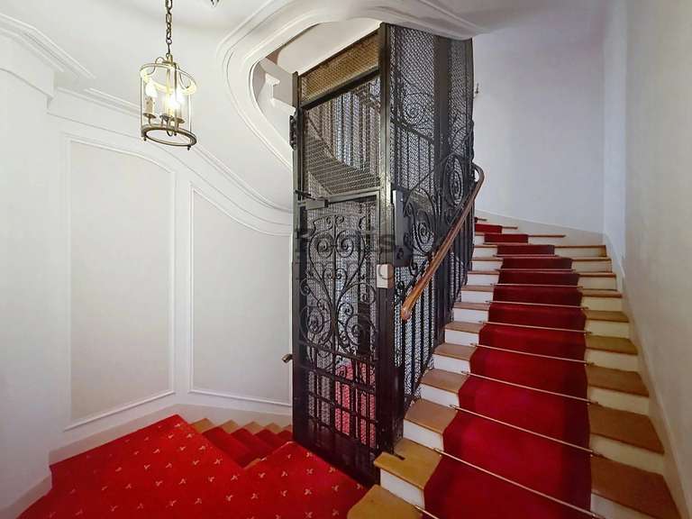 Appartement Paris 1er - 19m²