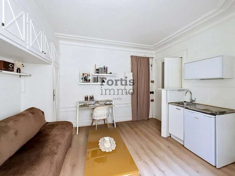 Appartement Paris 1er - 19m²