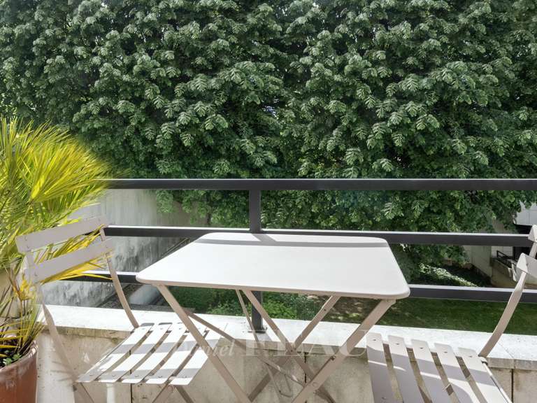 Appartement Paris 17e - 2 chambres - 77m²