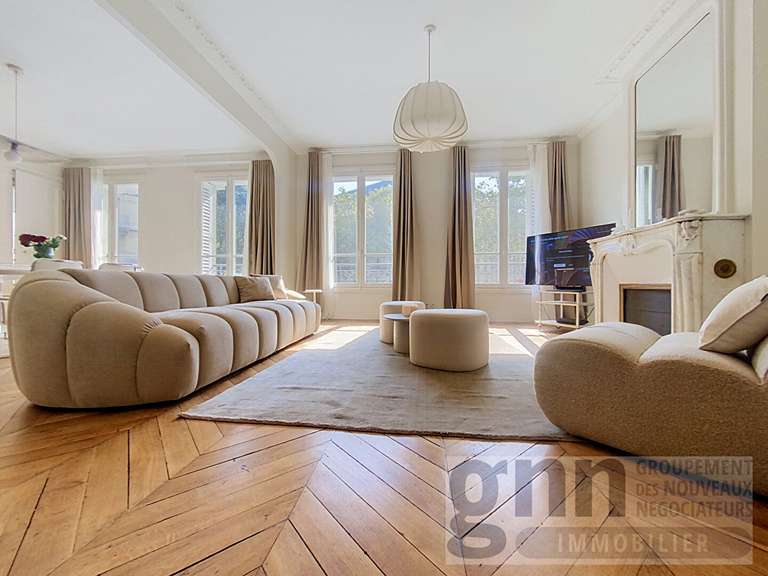 Appartement Paris 4e - 129m²
