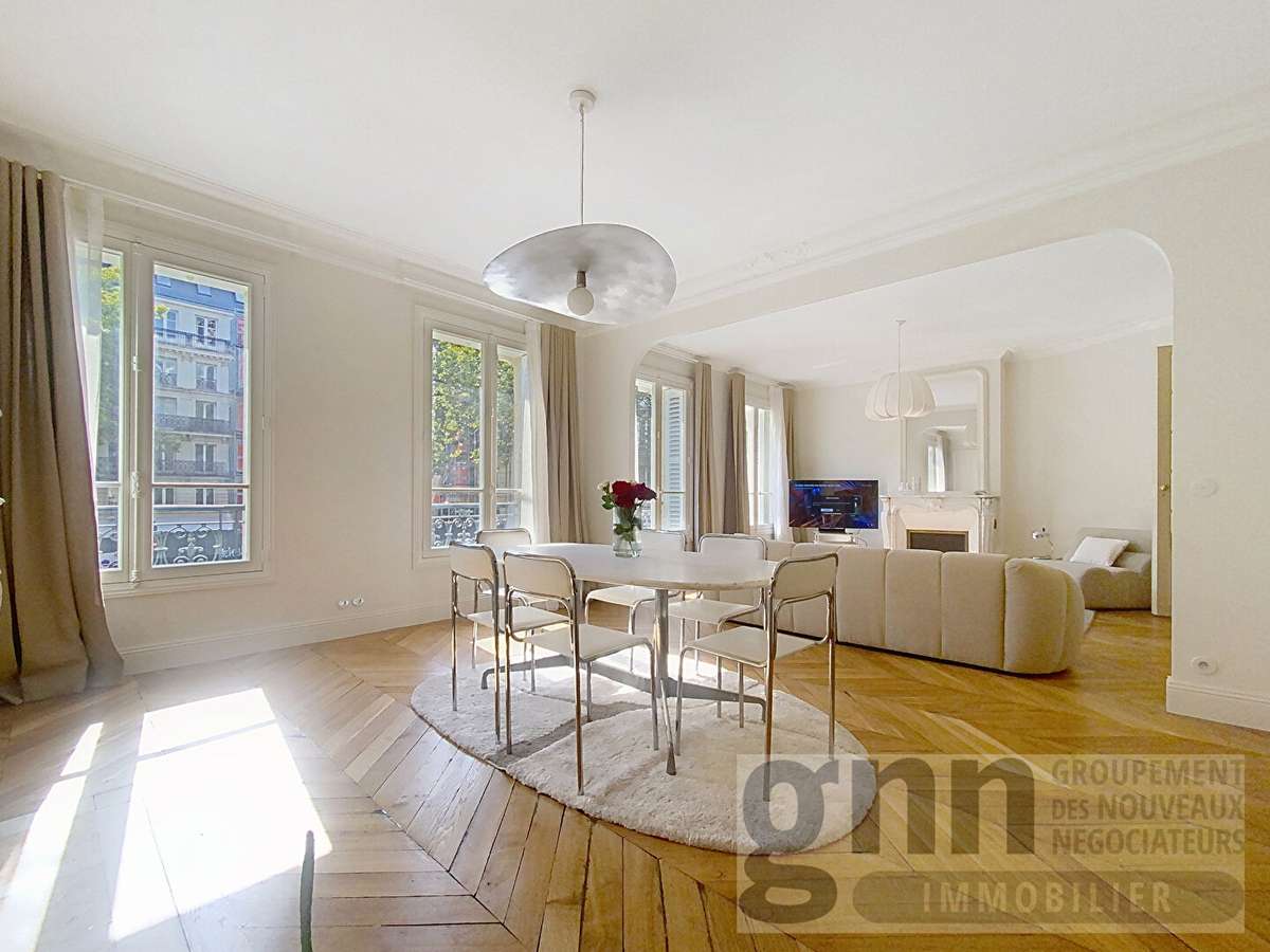 Apartment Paris 4e