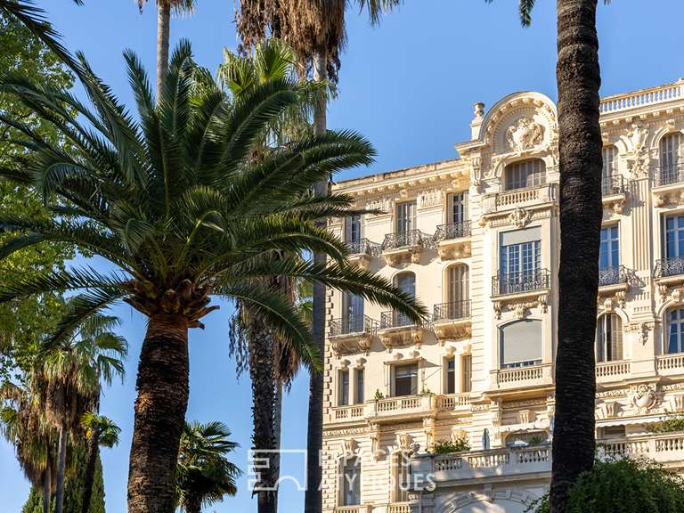 Apartment with Sea view Nice - 1 bedroom - 83m²