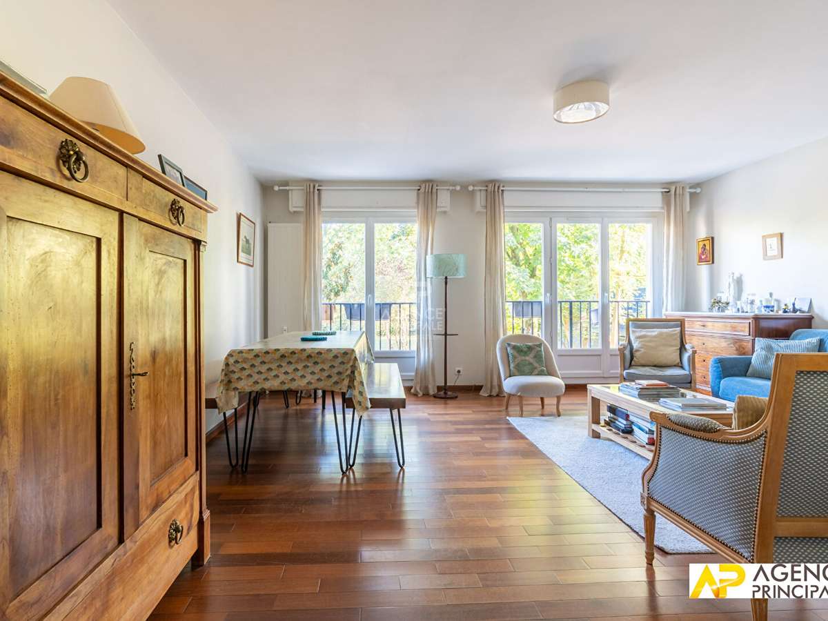 Apartment Maisons-Laffitte