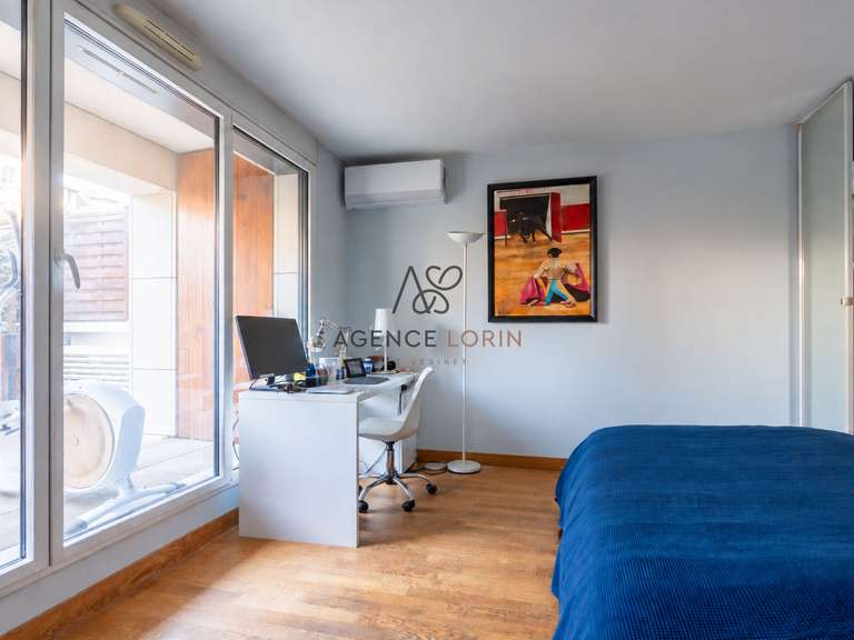 Appartement Paris 16e - 5 chambres - 137m²