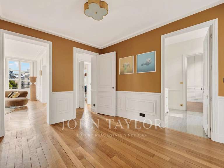 Appartement Paris 7e - 4 chambres - 197m²