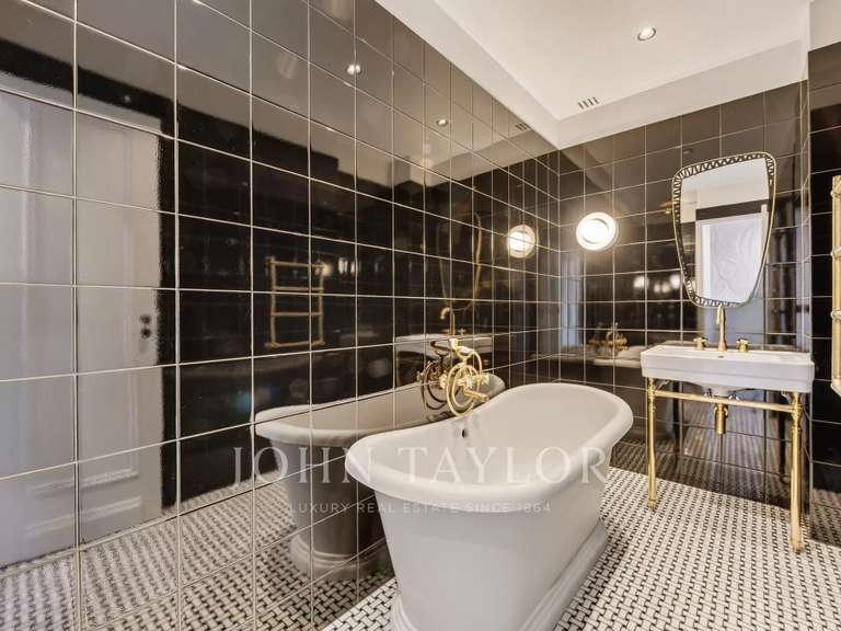 Appartement Paris 7e - 4 chambres - 197m²