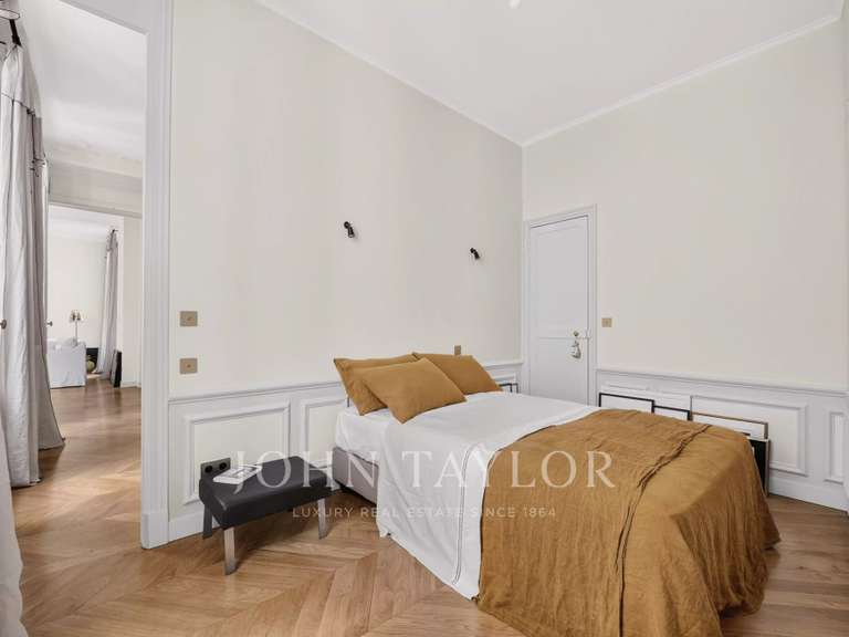 Appartement Paris 7e - 2 chambres - 89m²
