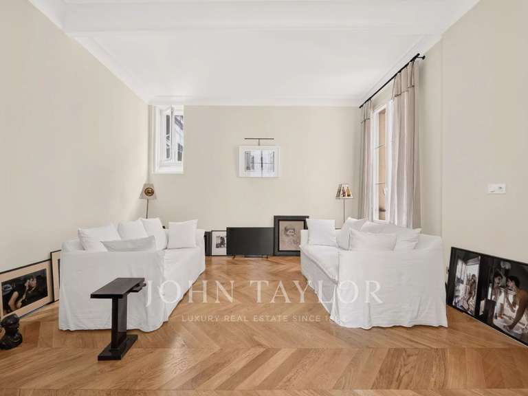 Appartement Paris 7e - 2 chambres - 89m²