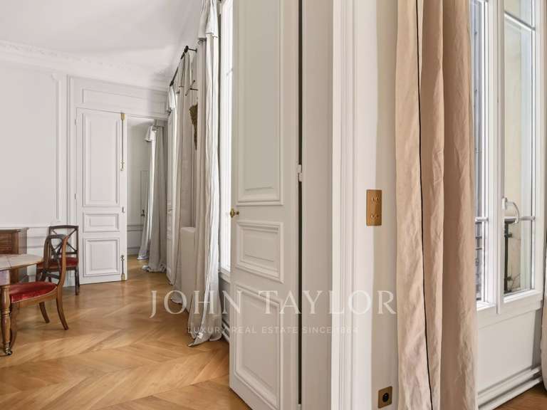 Appartement Paris 7e - 2 chambres - 89m²