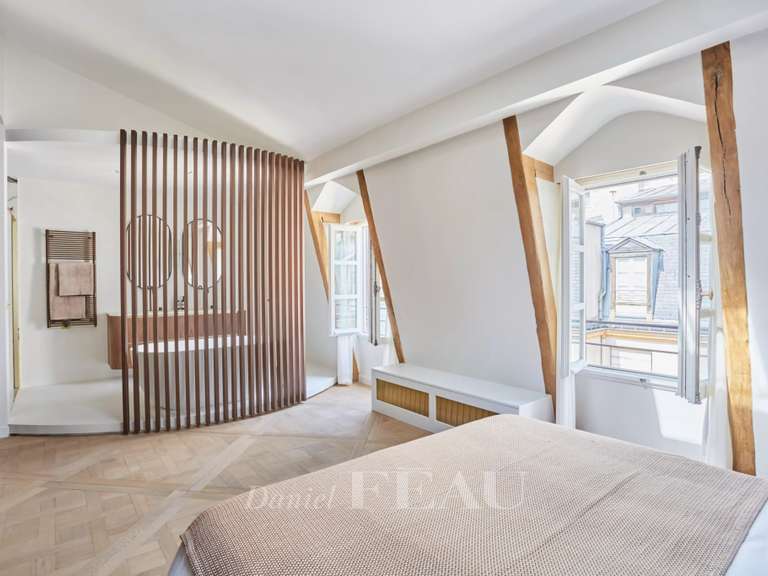 Appartement Paris 4e - 2 chambres - 118m²