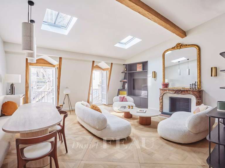 Appartement Paris 4e - 2 chambres - 118m²