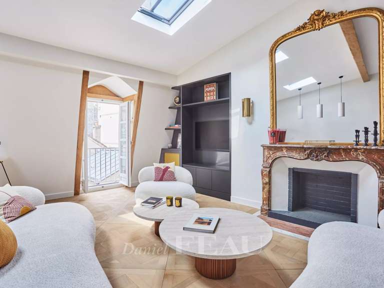 Appartement Paris 4e - 2 chambres - 118m²