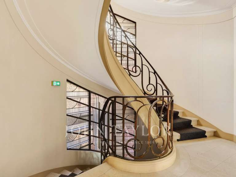 Appartement Paris 16e - 3 chambres - 106m²