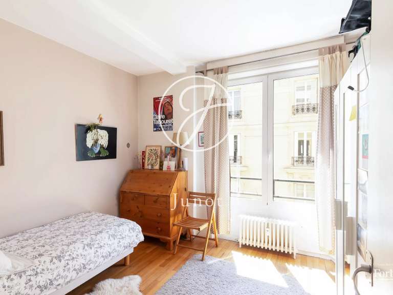Appartement Paris 16e - 4 chambres - 141m²
