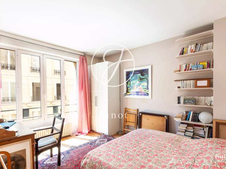 Appartement Paris 16e - 4 chambres - 141m²