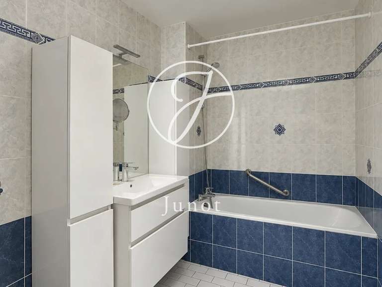 Appartement Mouvaux - 4 chambres - 115m²
