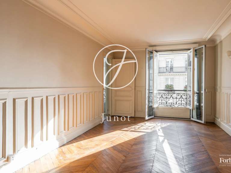Appartement Paris 6e - 2 chambres - 68m²