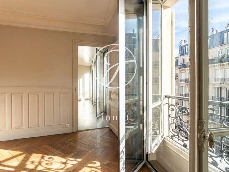 Appartement Paris 6e - 2 chambres - 68m²