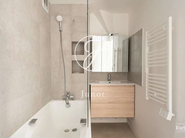 Appartement Paris 6e - 2 chambres - 68m²